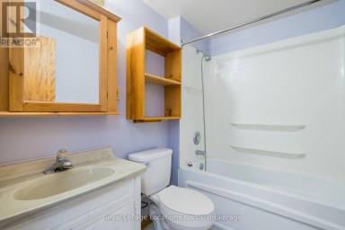 9038 COUNTY RD 91 ROAD Clearview Ontario photo 35
