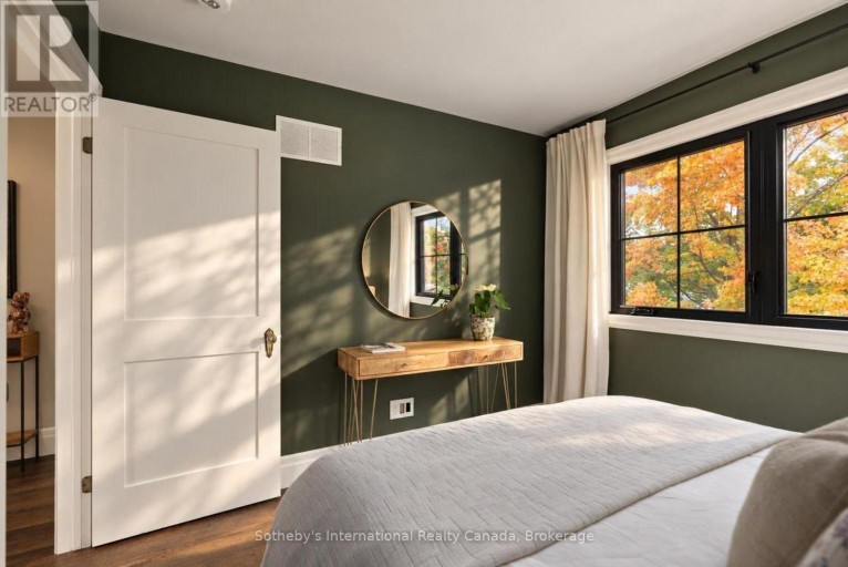 4 KING STREET, Clearview (Creemore), Ontario, L0M1G0
