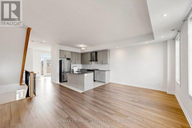 221 HARDING PARK STREET Newmarket (Glenway Estates) Ontario photo 12