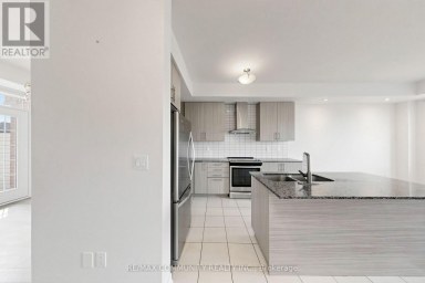 221 HARDING PARK STREET Newmarket (Glenway Estates) Ontario photo 18