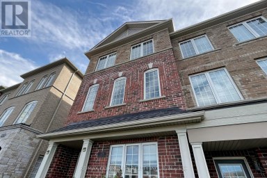 221 HARDING PARK STREET Newmarket (Glenway Estates) Ontario photo 2