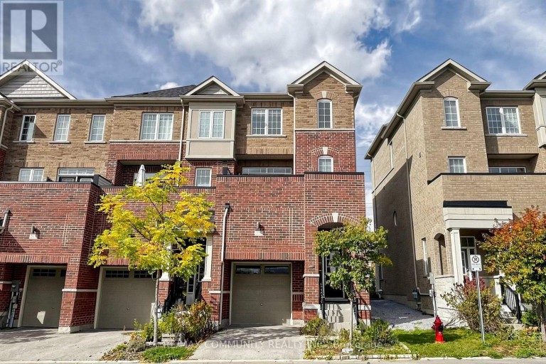 221 HARDING PARK STREET, Newmarket (Glenway Estates), Ontario, L3Y0E3