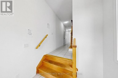 221 HARDING PARK STREET Newmarket (Glenway Estates) Ontario photo 5
