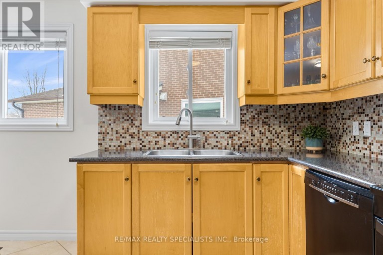 100 PRINCETON TERRACE, Brampton (Northgate), Ontario, L6S3S9