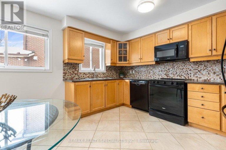 100 PRINCETON TERRACE, Brampton (Northgate), Ontario, L6S3S9
