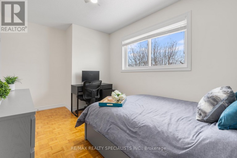 100 PRINCETON TERRACE, Brampton (Northgate), Ontario, L6S3S9