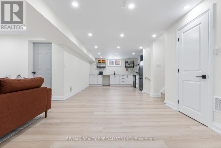 100 PRINCETON TERRACE, Brampton (Northgate), Ontario, L6S3S9