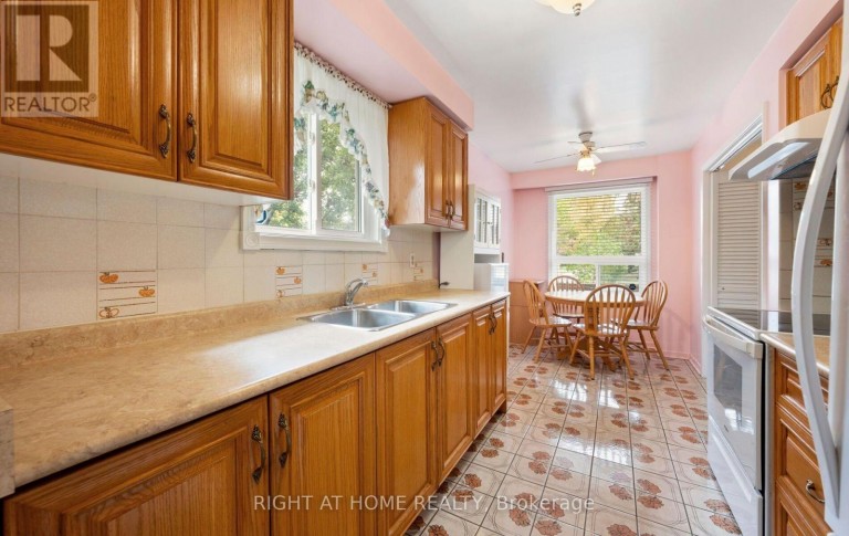 875 MESSENGER MEADOW DRIVE, Mississauga (Creditview), Ontario, L5C3T1