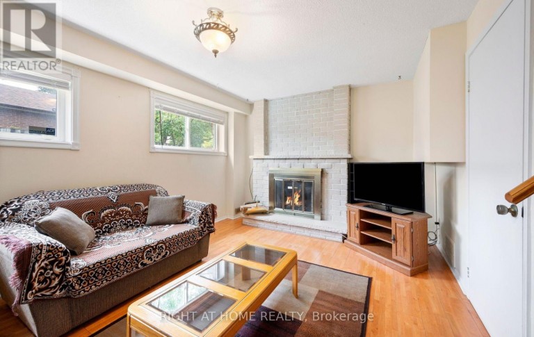 875 MESSENGER MEADOW DRIVE, Mississauga (Creditview), Ontario, L5C3T1