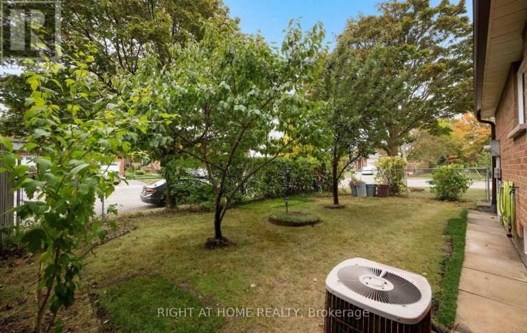 875 MESSENGER MEADOW DRIVE, Mississauga (Creditview), Ontario, L5C3T1