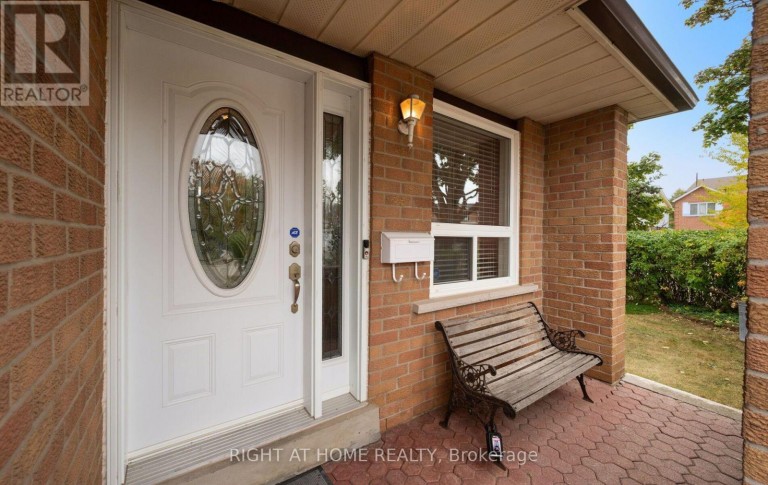 875 MESSENGER MEADOW DRIVE, Mississauga (Creditview), Ontario, L5C3T1