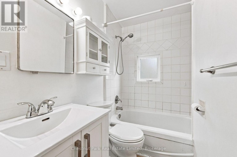 9 ROGERS STREET, Prince Edward County (Picton Ward), Ontario, K0K2T0