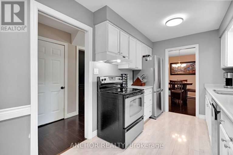 684 GRIFFITH STREET, London South (South K), Ontario, N6K2W4