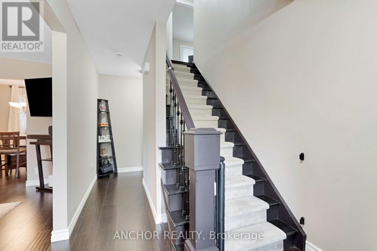 684 GRIFFITH STREET, London South (South K), Ontario, N6K2W4