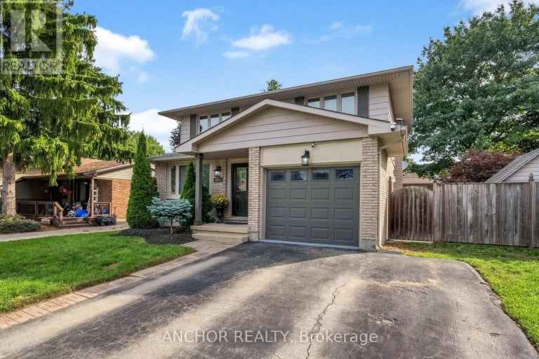 684 GRIFFITH STREET, London South (South K), Ontario, N6K2W4