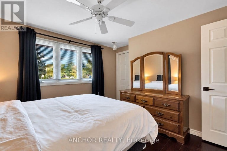 684 GRIFFITH STREET, London South (South K), Ontario, N6K2W4