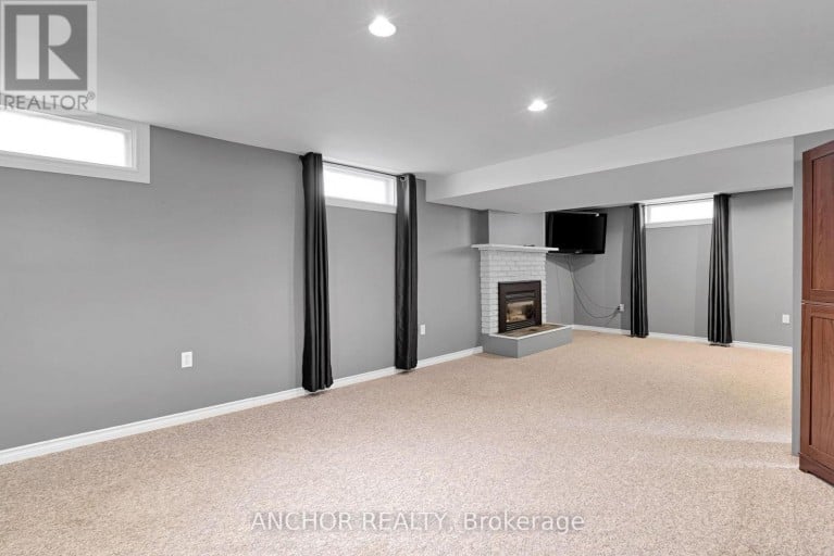 684 GRIFFITH STREET, London South (South K), Ontario, N6K2W4