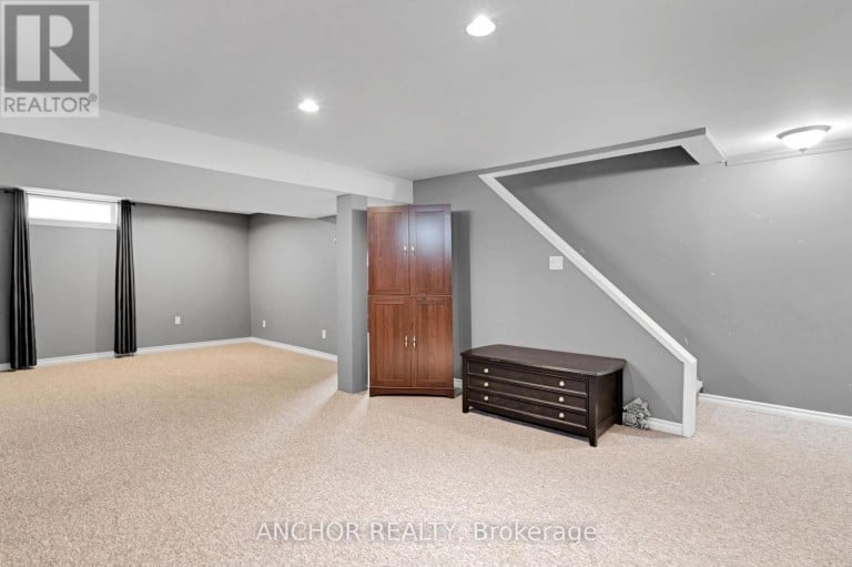 684 GRIFFITH STREET, London South (South K), Ontario, N6K2W4