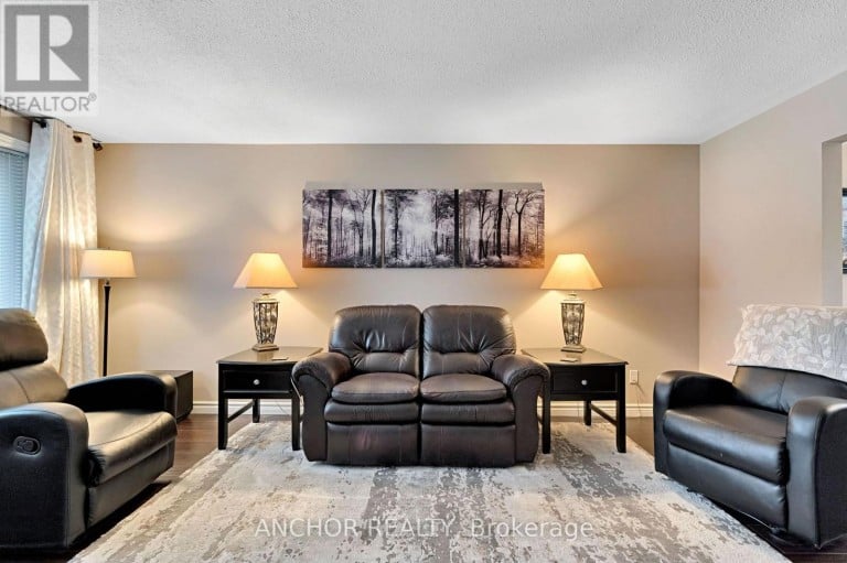 684 GRIFFITH STREET, London South (South K), Ontario, N6K2W4