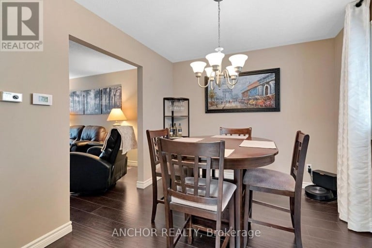 684 GRIFFITH STREET, London South (South K), Ontario, N6K2W4