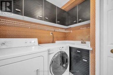 37 WINTERMUTE BOULEVARD Toronto (Steeles) Ontario photo 19