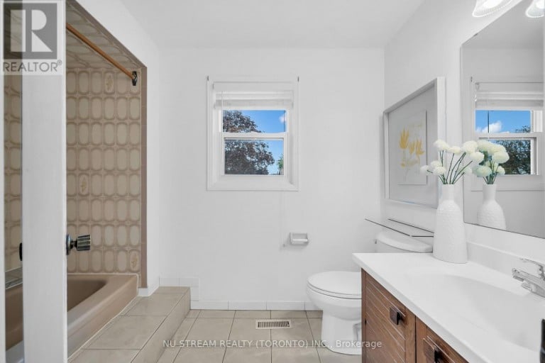 37 WINTERMUTE BOULEVARD, Toronto (Steeles), Ontario, M1W3M5
