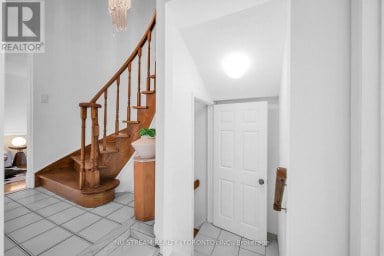 37 WINTERMUTE BOULEVARD Toronto (Steeles) Ontario photo 35