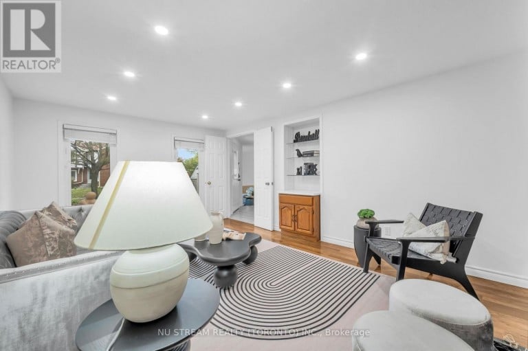 37 WINTERMUTE BOULEVARD, Toronto (Steeles), Ontario, M1W3M5