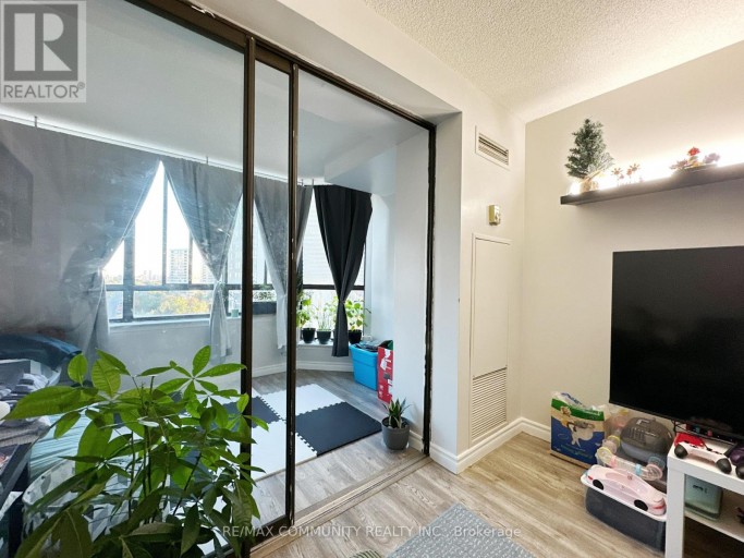 1133 - 25 BAMBURGH CIRCLE, Toronto (Steeles), Ontario, M1W3W2