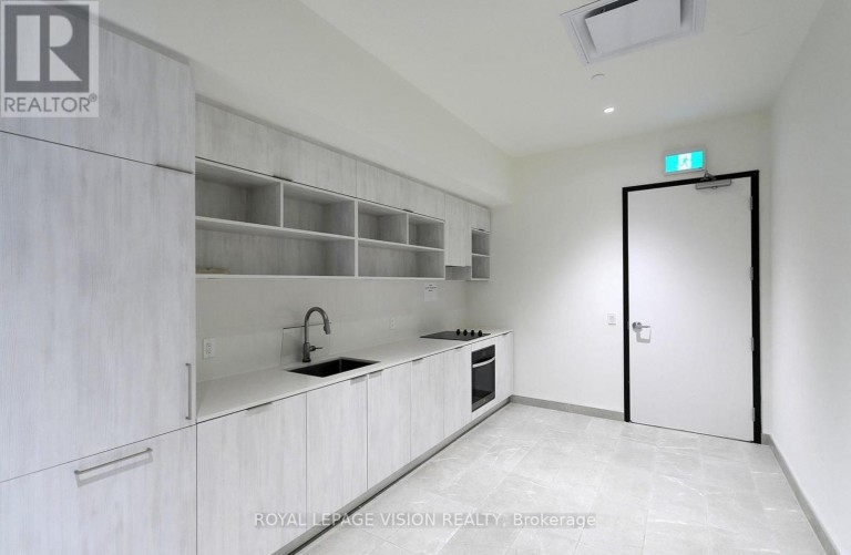 625 - 2 DAVID EYER ROAD, Richmond Hill, Ontario, L4S0N6