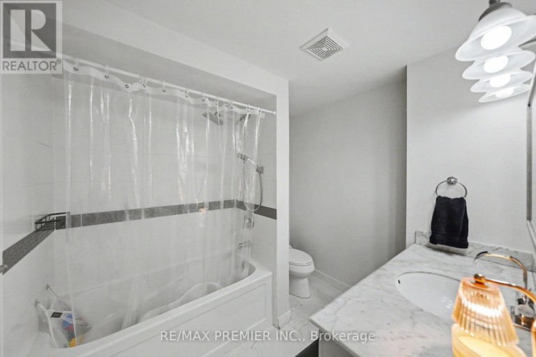 249 BRITANNIA AVENUE, Bradford West Gwillimbury (Bradford), Ontario, L3Z1A6