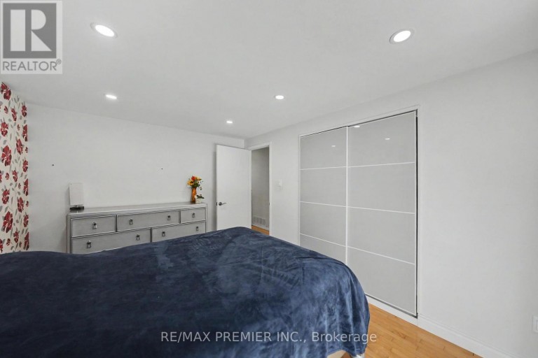249 BRITANNIA AVENUE, Bradford West Gwillimbury (Bradford), Ontario, L3Z1A6