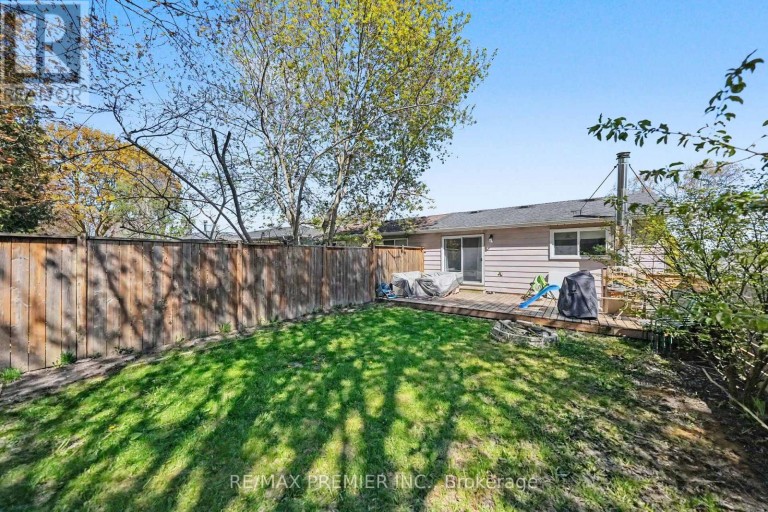 249 BRITANNIA AVENUE, Bradford West Gwillimbury (Bradford), Ontario, L3Z1A6