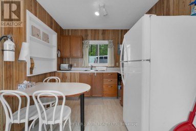 2026 TINY BEACHES ROAD S Tiny Ontario photo 24