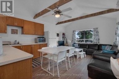 2026 TINY BEACHES ROAD S Tiny Ontario photo 8