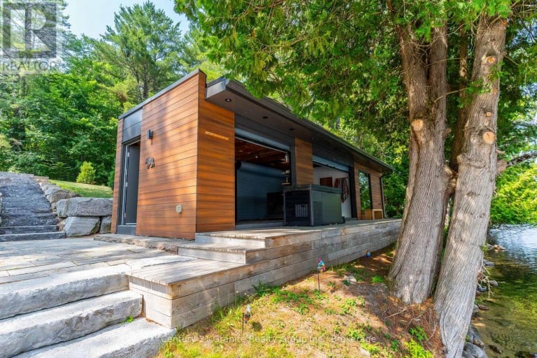 1085 GRACE ROAD, Minden Hills (Minden), Ontario, K0M2K0