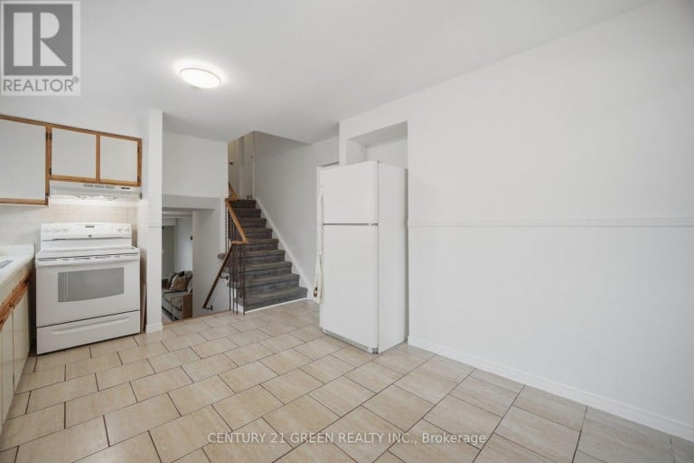 47 ASHFORD COURT, Brampton (Brampton North), Ontario, L6V3E2