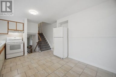 47 ASHFORD COURT Brampton (Brampton North) Ontario photo 10