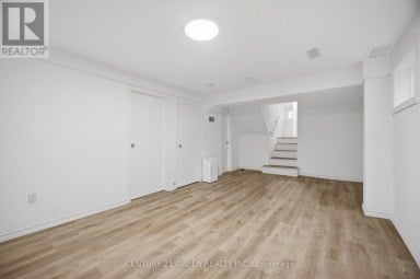 47 ASHFORD COURT Brampton (Brampton North) Ontario photo 21