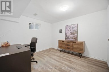 47 ASHFORD COURT Brampton (Brampton North) Ontario photo 23