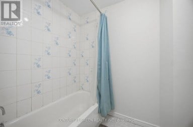 47 ASHFORD COURT Brampton (Brampton North) Ontario photo 25