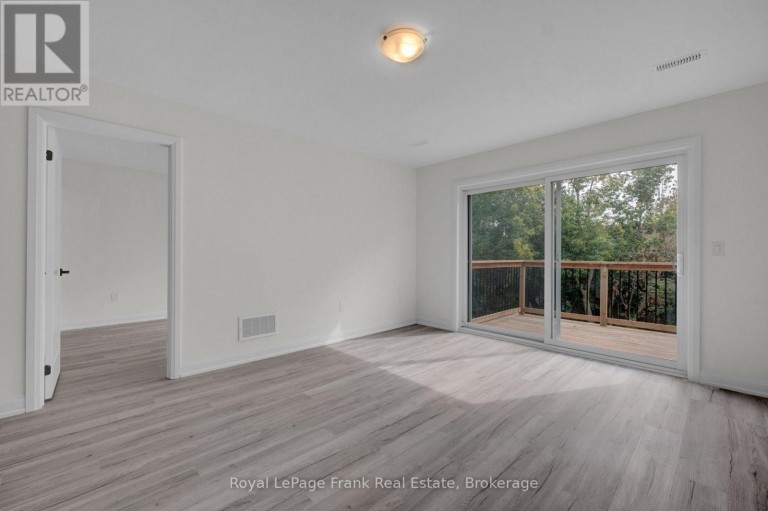 321 ANDERSON AVENUE, Oshawa (McLaughlin), Ontario, L1J2N8