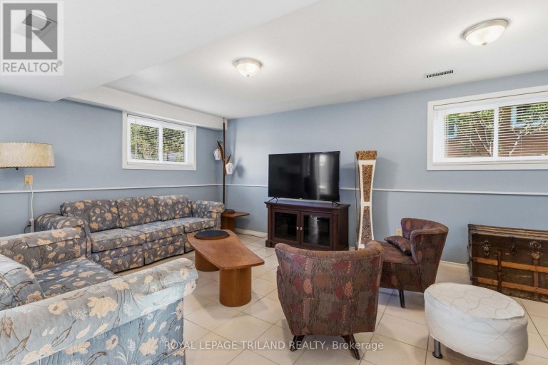 130 FUNDY AVENUE, London East (East O), Ontario, N5W1R9