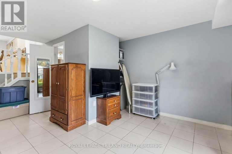 130 FUNDY AVENUE, London East (East O), Ontario, N5W1R9