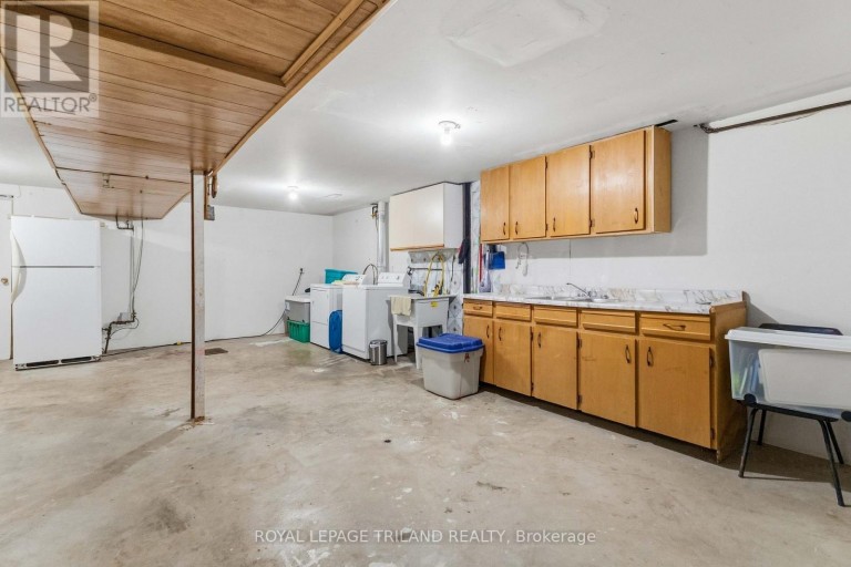 130 FUNDY AVENUE, London East (East O), Ontario, N5W1R9
