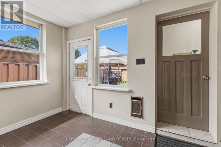 130 FUNDY AVENUE, London East (East O), Ontario, N5W1R9