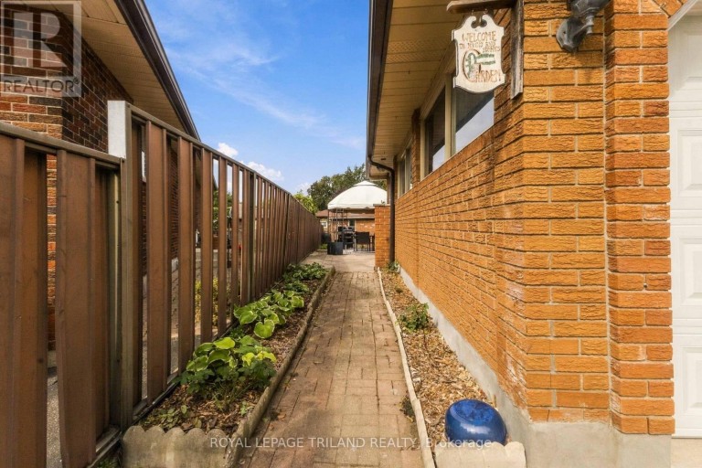 130 FUNDY AVENUE, London East (East O), Ontario, N5W1R9