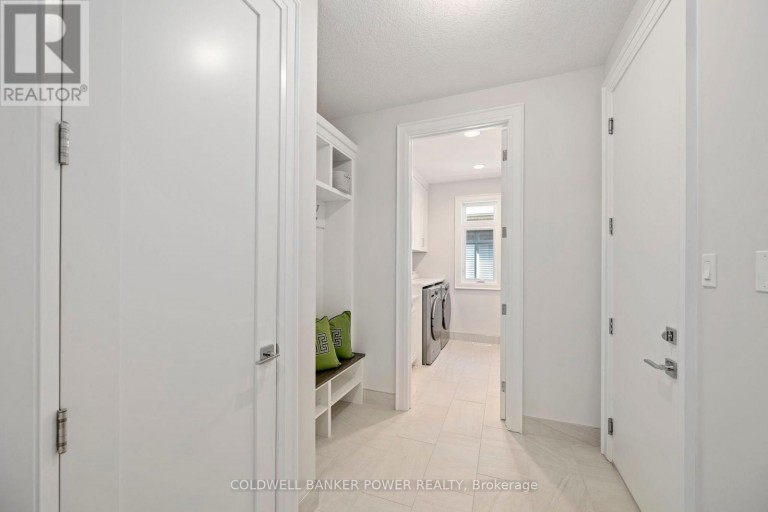 9 - 1710 IRONWOOD ROAD, London South (South K), Ontario, N6K0G9