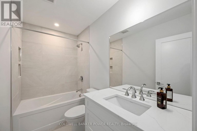 9 - 1710 IRONWOOD ROAD, London South (South K), Ontario, N6K0G9