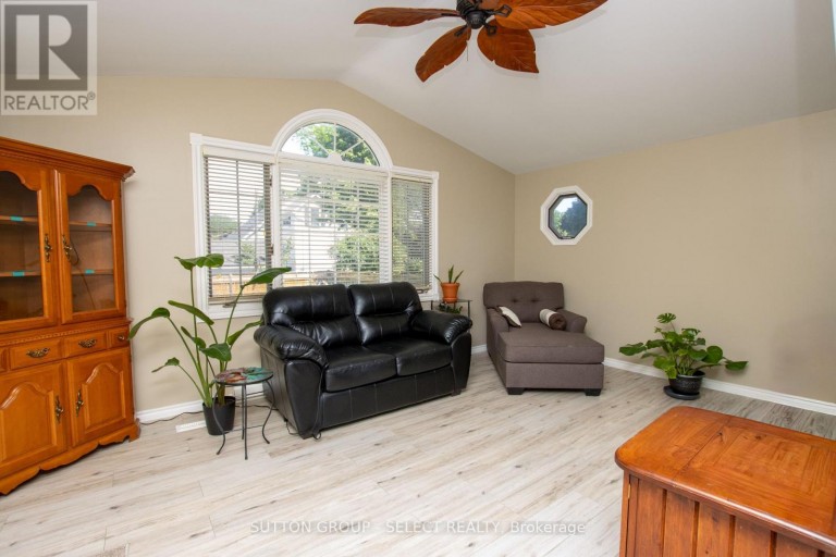 716 MONSARRAT AVENUE, London East (East A), Ontario, N5Y4M9